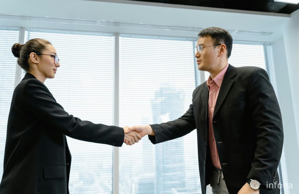 How to Respectfully Decline a Job Offer